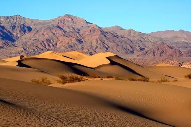 The Mesquite Flat Sand Dunes at sunset – Death Valley National Park