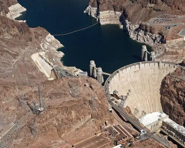 Standing with one foot in Nevada and one in Arizona – Hoover Dam