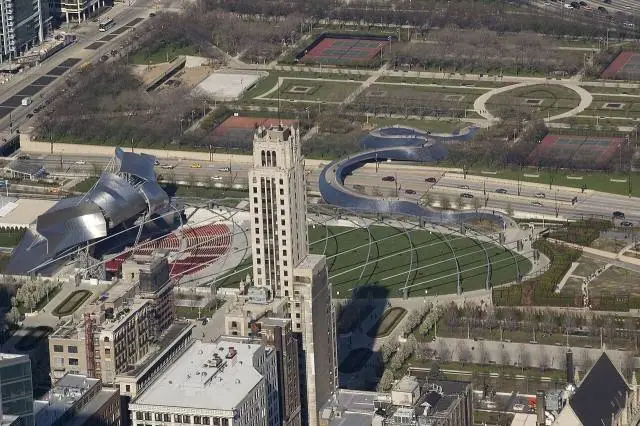Ein Gratiskonzert im Pritzker Pavilion – Millennium Park
