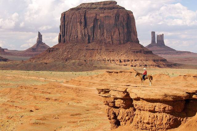 Monument Valley — 4