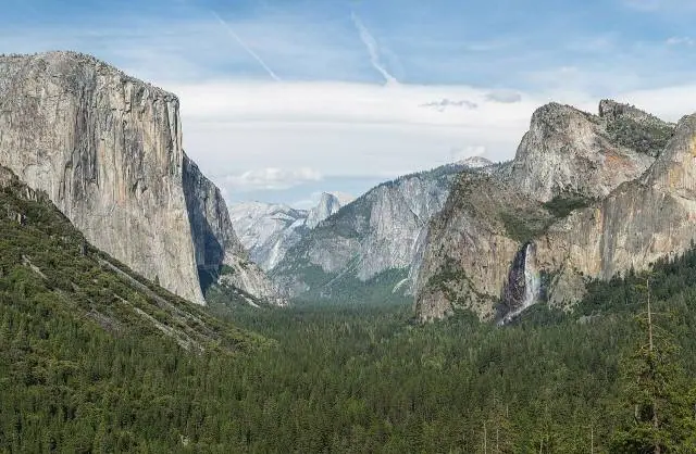 Tunnel View à l’heure dorée – Parc national de Yosemite