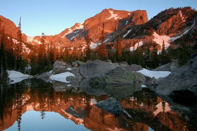 Dies ist eine der lohnendsten kurzen Wanderungen in den Rocky Mountains – Wanderung zum Emerald Lake