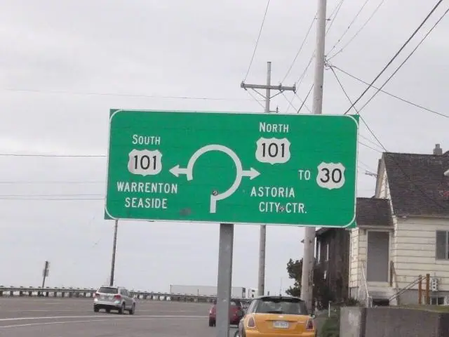 Die US-101 folgt fast der ganzen Oregon-Küste, 584 Kilometer von der Columbia-Mündung bei Astoria bis zur Grenze nach…