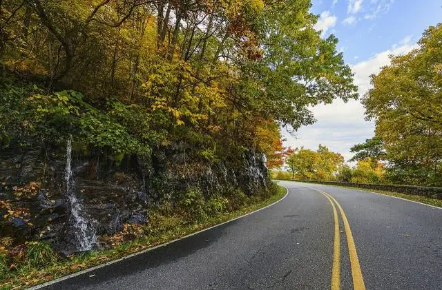 Mini Falls – Skyline Drive